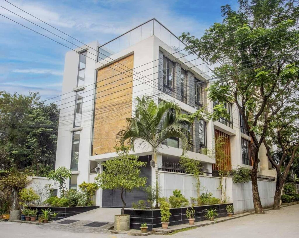 দিলারা জামানের বাড়ি দখলের খবর